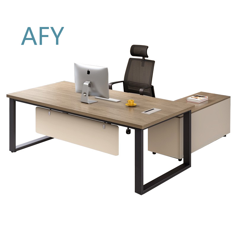 Zestaw biurkowy dla kierownika – Desk Setup L Shaped recenzja i cena