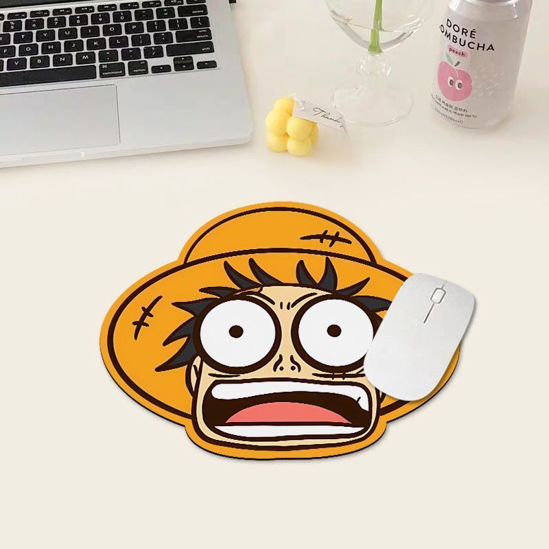 Podkładka pod mysz One Piece L – Desk Setup Cute recenzja i cena