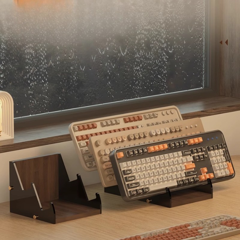 Akrylowy stojak na klawiaturę  – Desk Setup Living Room recenzja i cena